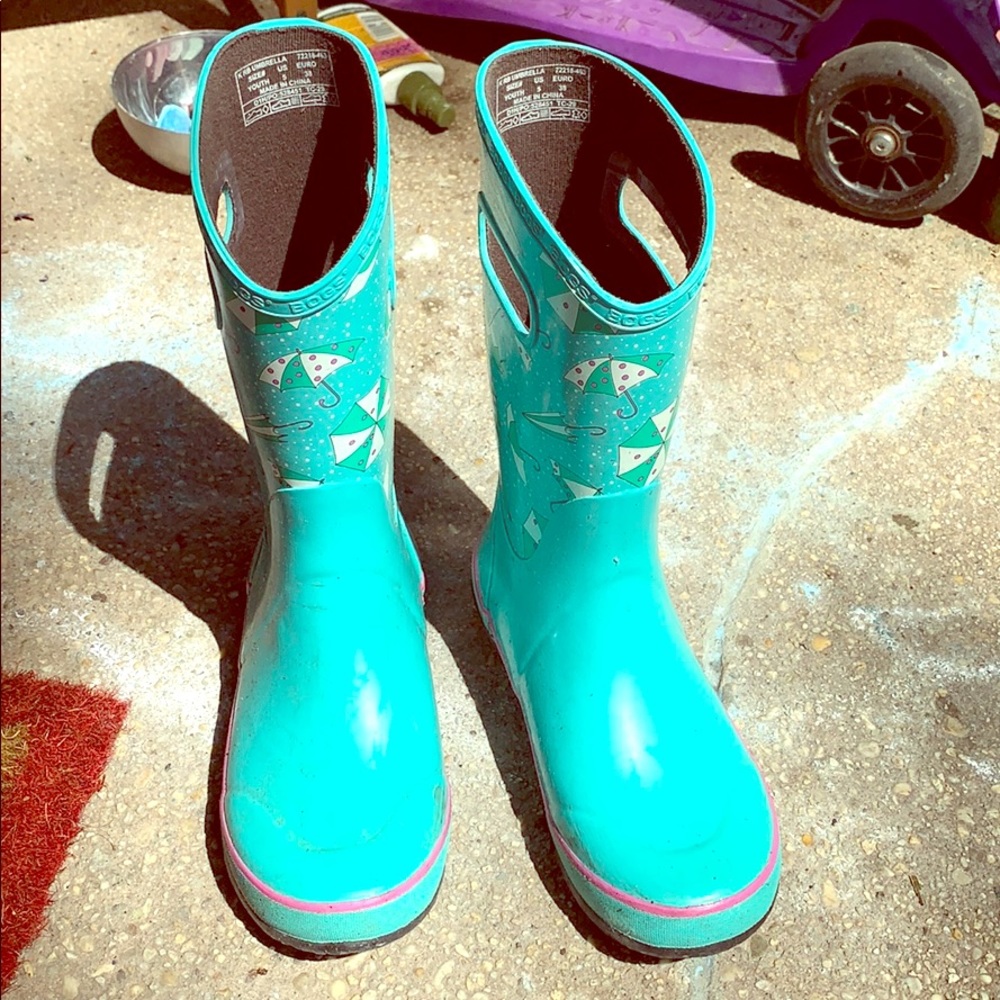 Girls BOGS rain boots